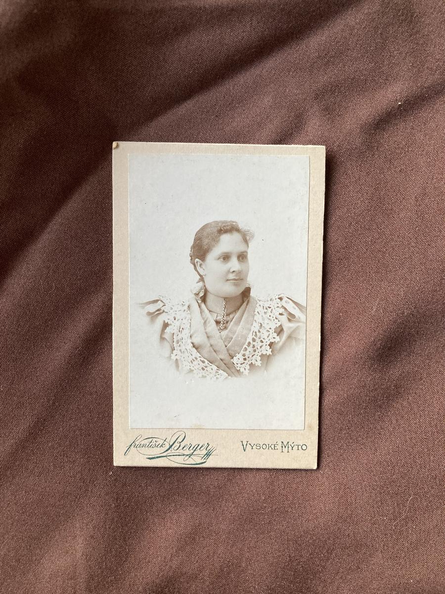 Frantisek Berger - Woman with a Lace Collar photo 3