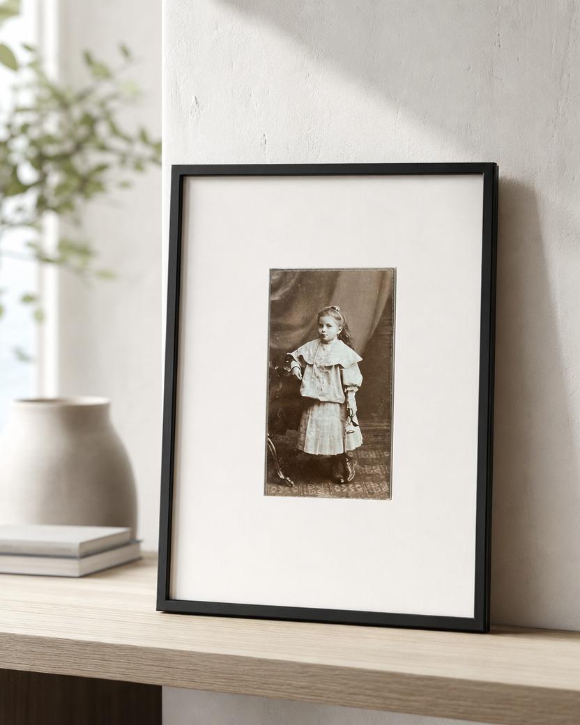 Kolinsky - Child in a White Dress photo 2