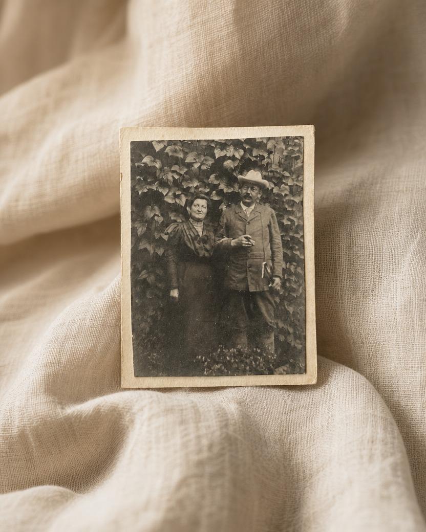 Couple in a Garden Setting, Unmarked Studio