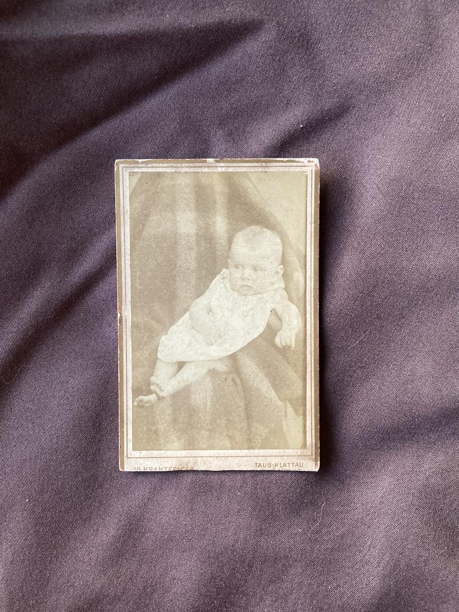 Taus-Klatovy - Infant, Faded Portrait photo 3